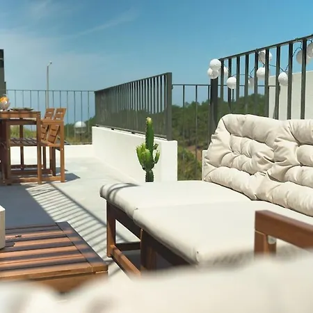 Διαμέρισμα Sunlit Patio Retreat Near Ericeira By Lisbeyond *