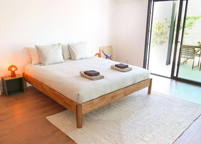 Sunlit Patio Retreat Near Ericeira By Lisbeyond Lejlighed Carvoeira