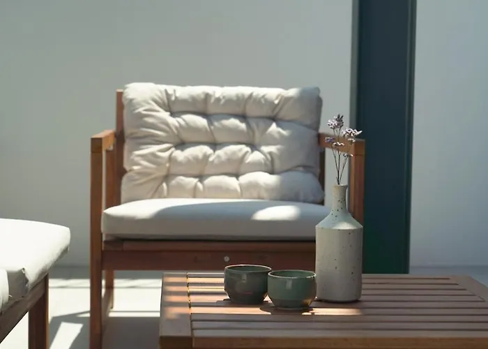 Lejlighed Sunlit Patio Retreat Near Ericeira By Lisbeyond *