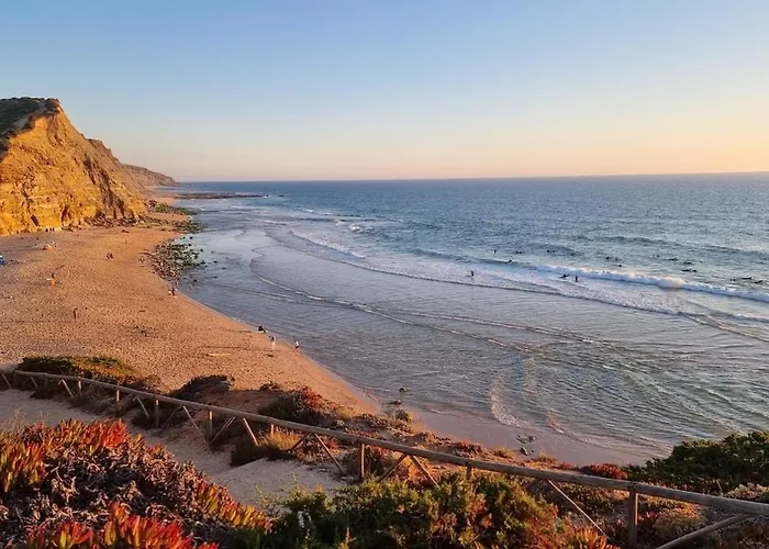 Sunlit Patio Retreat Near Ericeira By Lisbeyond Lejlighed *