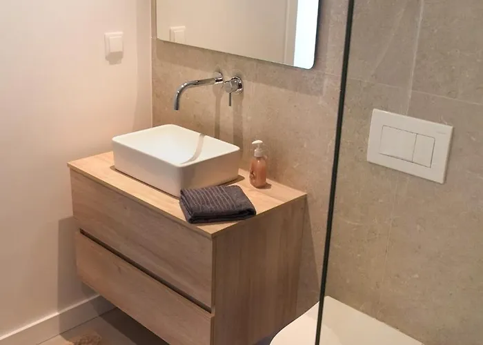 Sunlit Patio Retreat Near Ericeira By Lisbeyond * Carvoeira